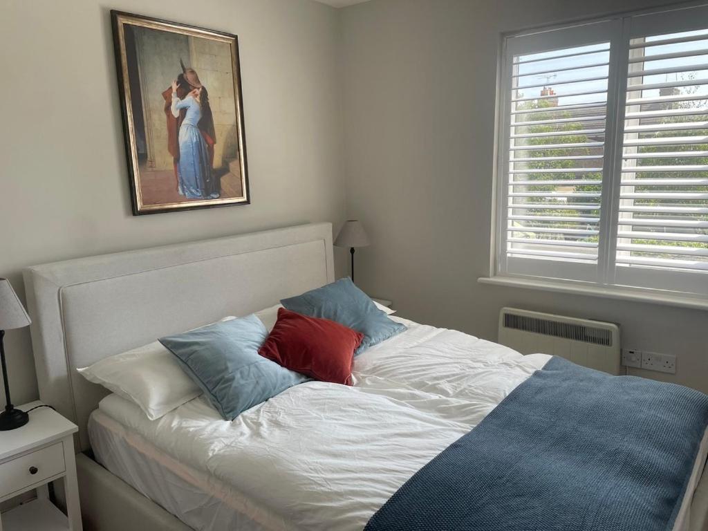 2 Bedroom House In Central Windsor - The Town Buitenkant foto